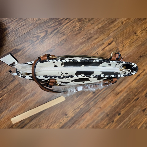 cowprint handbag nwt62$ DS Bags textured beautiful western boho cute farm - Picture 11 of 16